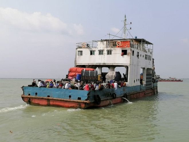 Chìm phà tại Bangladesh làm một người chết, hàng chục người mất tích ảnh 1
