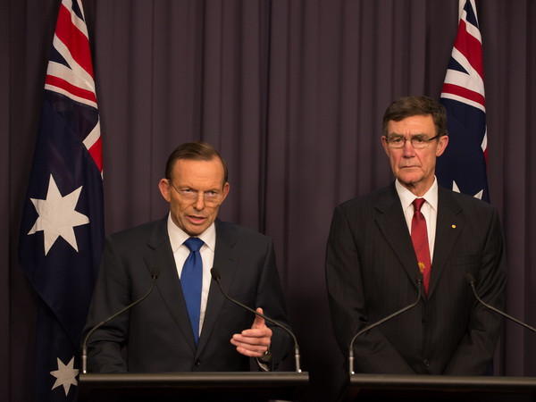Tướng Australia tìm kiếm MH-370 đến Ukraine điều tra vụ MH-17 ảnh 1