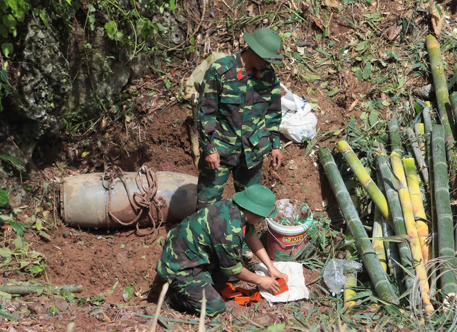 Xử lý an toàn quả bom nặng 340 kg, bán kính sát thương 1km2 ảnh 1
