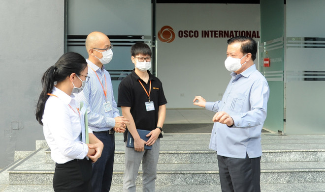 Nhân dân Hà Nội chung sức, đồng lòng đẩy lùi dịch COVID-19 ảnh 1