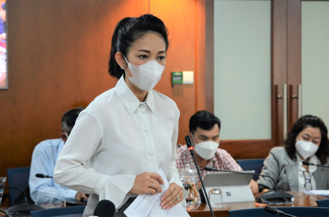 Phó Giám đốc Sở Văn hóa và Thể thao Thành phố Hồ Chí Minh Nguyễn Thị Thanh Thúy thông tin tại buổi họp báo. (Nguồn: Thanh niên) Cuộc thi Hoa hậu Thiếu niên Việt Nam 2022 chưa được cấp phép tổ chức ảnh 1