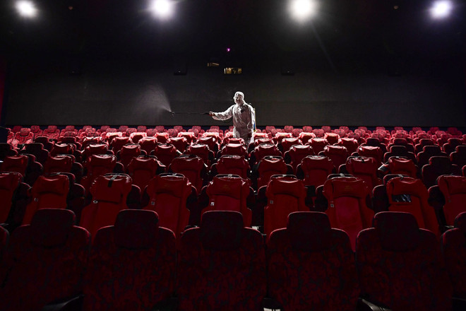 Nhiều rạp chiếu phim tại Trung Quốc bắt đầu hoạt động trở lại ảnh 1