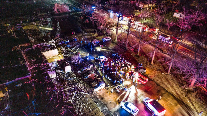 Lốc xoáy ở Mỹ khiến 1 người thiệt mạng, hàng chục người bị thương ảnh 1