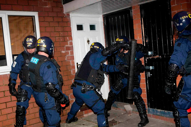 Cảnh sát Hà Lan truy quét các nhóm buôn lậu ma túy ở miền Nam ảnh 1