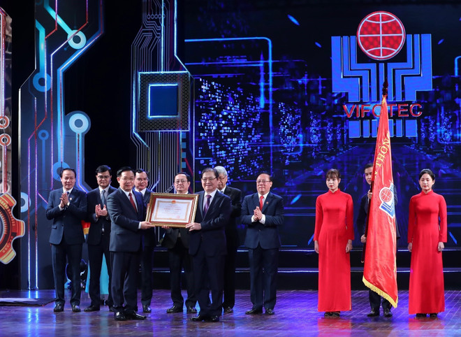 Phát triển khoa học và công nghệ là sự nghiệp của toàn Đảng, toàn dân ảnh 3