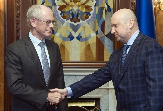 Quốc hội Ukraine thông qua dự luật miễn thị thực với EU ảnh 1