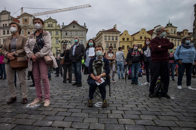 Nga: Chính quyền Moskva yêu cầu người cao tuổi ở trong nhà phòng dịch ảnh 1