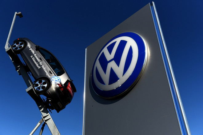 Volkswagen thu hồi gần 1 triệu xe gian lận khí thải tại Pháp ảnh 1