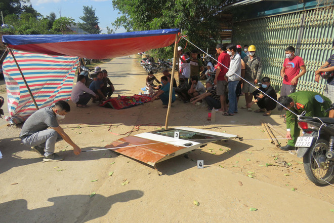 Sơn La: Khởi tố vụ án xe đưa đón học sinh rơi cửa làm 1 người tử vong ảnh 1