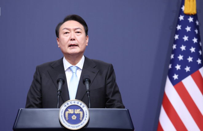 Tổng thống Hàn Quốc loại trừ khả năng tái triển khai vũ khí hạt nhân ảnh 1