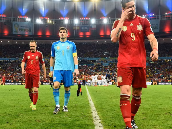 8 lý do khiến Titanic Tây Ban Nha bị "đắm" tại World Cup ảnh 2