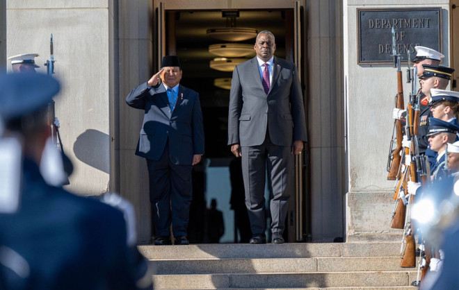 Bộ trưởng Quốc phòng Mỹ thăm Indonesia, thúc đẩy hợp tác quân sự ảnh 1