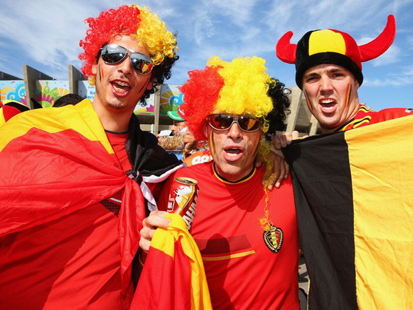 Một cổ động viên Bỉ tử vong do ăn mừng chiến thắng trước Algeria ảnh 1