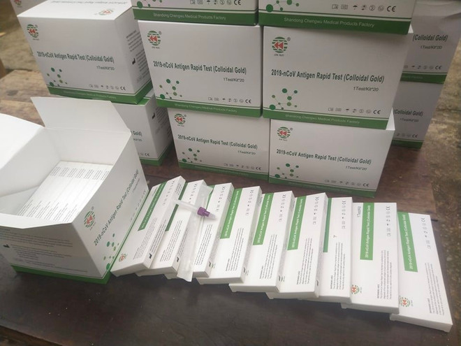 Hà Tĩnh: Thu giữ 900 bộ xét nghiệm nhanh COVID-19 nhập lậu ảnh 1