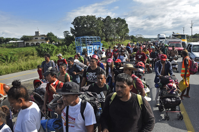 Mỹ bắt đầu trục xuất người di cư trái phép trở lại Mexico ảnh 1