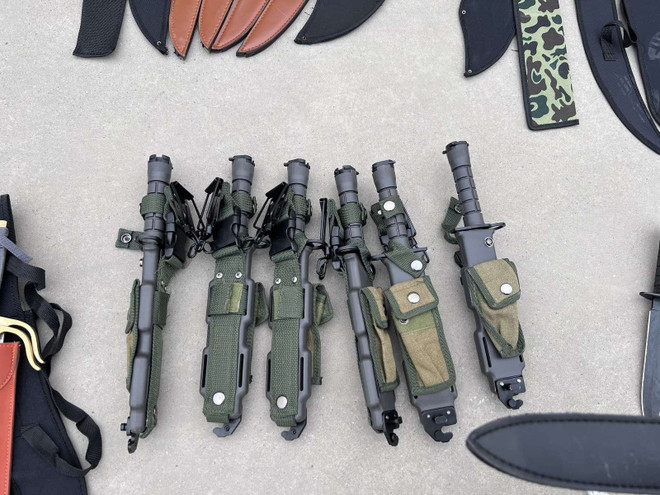 Hà Nội triệt phá đường dây mua bán, tàng trữ gần 3.000 vũ khí thô sơ ảnh 2