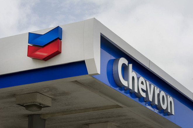 Chevron sa thải hàng nghìn nhân viên để cắt giảm chi tiêu ảnh 1