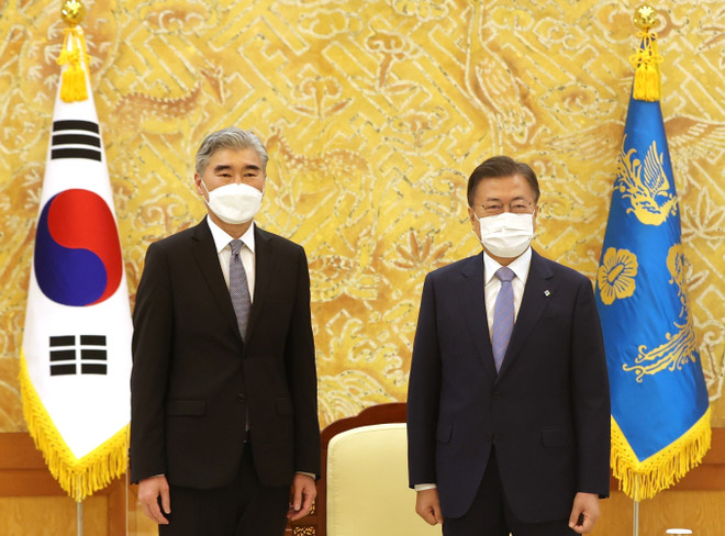 Mỹ và Hàn Quốc phát tín hiệu hòa giải đối với Triều Tiên ảnh 1