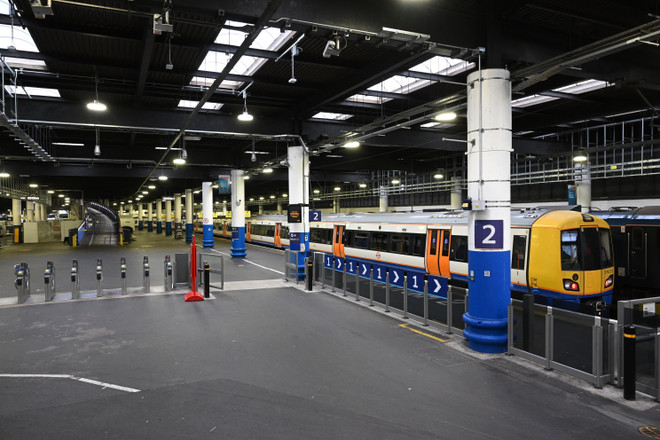 Vận tải đường sắt tại Anh bị gián đoạn nghiêm trọng do đình công ảnh 1