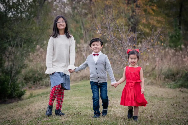 Olivia, Edison và Colette Nguyen thiệt mạng trong vụ cháy nhà ở Sugar Land, Texas ngày 16/2/2021. (Nguồn: Washington Post) Bão tuyết ở Texas và bi kịch đau thương của một gia đình gốc Việt ảnh 1