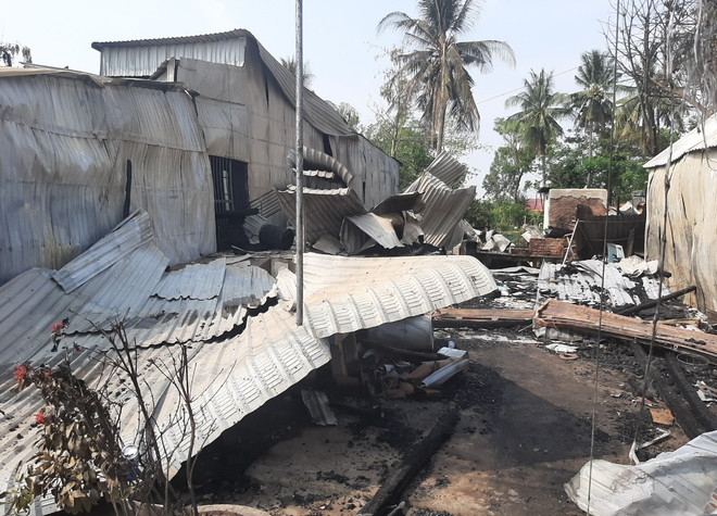 An Giang: Hỏa hoạn thiêu rụi 6 căn nhà ở huyện An Phú ảnh 2