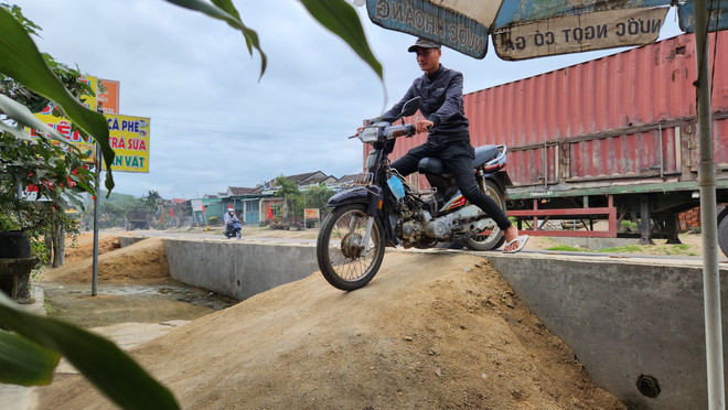 Bình Định: Người dân dọc Quốc lộ 19 gặp khó do nền đường quá cao ảnh 1