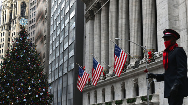 Chứng khoán Mỹ khép lại năm 2020 với những mức kỷ lục mới ảnh 1