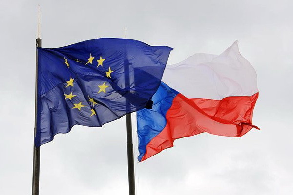 Người dân Séc không hài lòng khi trở thành thành viên EU ảnh 1