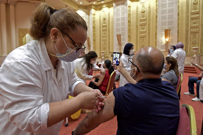 Nam Phi tiêm mũi tăng cường, Nhật Bản có thêm nhiều ca nhiễm Omicron ảnh 1