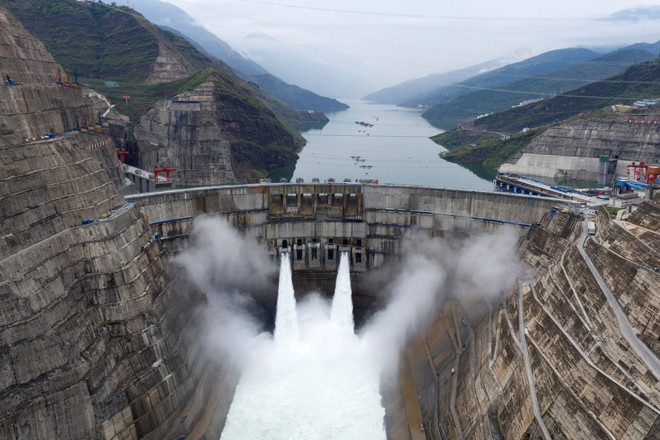 Nhà máy Thủy điện Bạch Hạc Than của Trung Quốc. (Ảnh: Reuters) Sản lượng thủy điện của châu Á giảm mạnh nhất trong nhiều thập kỷ ảnh 1