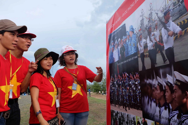 [Photo] Triển lãm ảnh “Tự hào biển đảo Việt Nam” ảnh 1