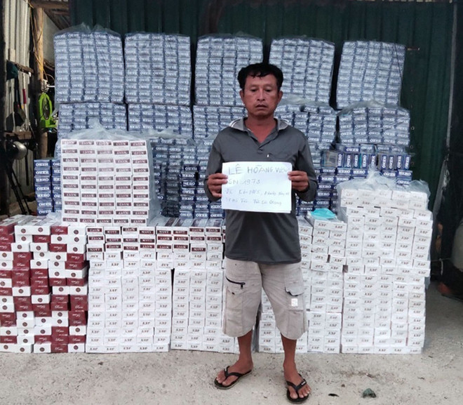 Bắt giữ tàu vận chuyển 26.500 bao thuốc lá lậu ở vùng biển Kiên Giang ảnh 1