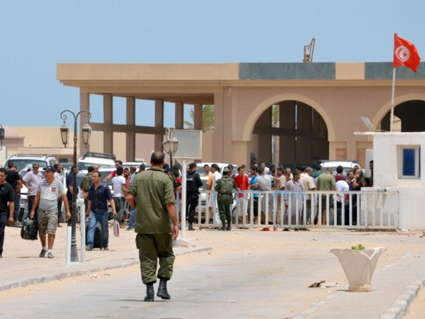 Tunisia tăng cường an ninh tại vùng biên giới với Libya và Algeria ảnh 1