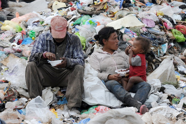 Công cuộc xóa đói nghèo ở Mỹ Latinh đang chững lại ảnh 1