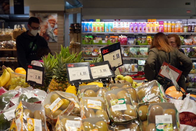 Doanh số bán lẻ của Eurozone trong tháng 9 lạc quan hơn dự báo ảnh 1