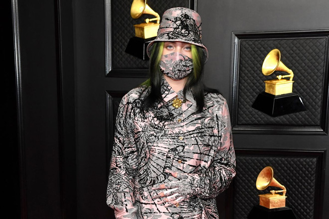Grammy 2021: Giải "Ghi âm của năm" gọi tên ca sỹ 19 tuổi Billie Eilish ảnh 1