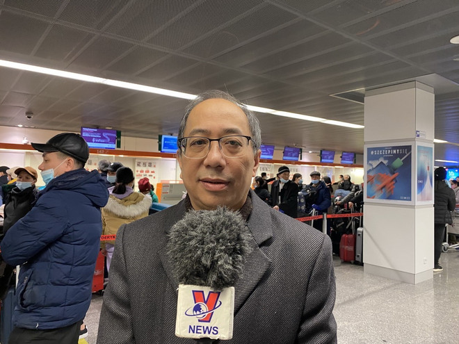 Niềm xúc động được trở về quê hương của kiều bào sơ tán từ Ukraine ảnh 2