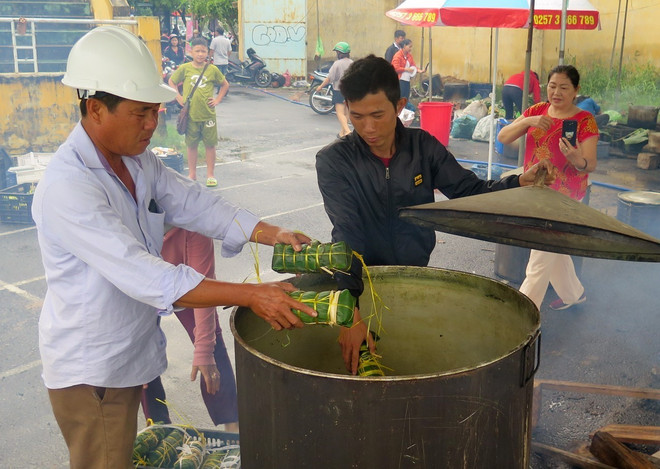 ĐSQ VN tại Singapore, Hàn Quốc, Đức kêu gọi ủng hộ đồng bào miền Trung ảnh 1