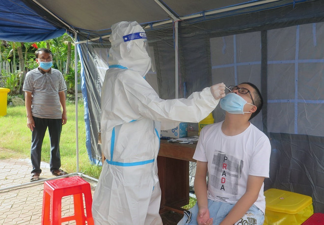 Phú Yên: Tăng cường điều trị bệnh nhân COVID-19 nhẹ tại nhà ảnh 2