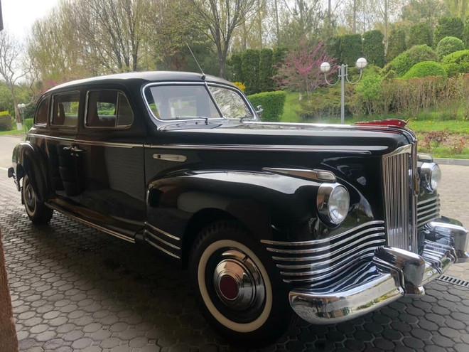 Xe Limousine hiếm thời Liên Xô được rao bán với giá gần 18 tỷ đồng ảnh 1