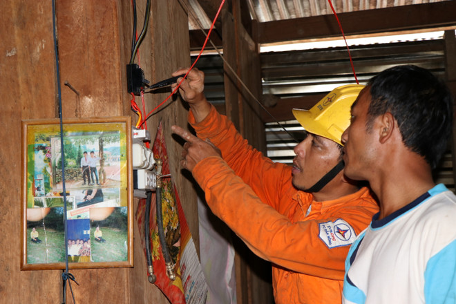 Điện lực Đắk Nông khuyến khích thanh toán không dùng tiền mặt ảnh 3