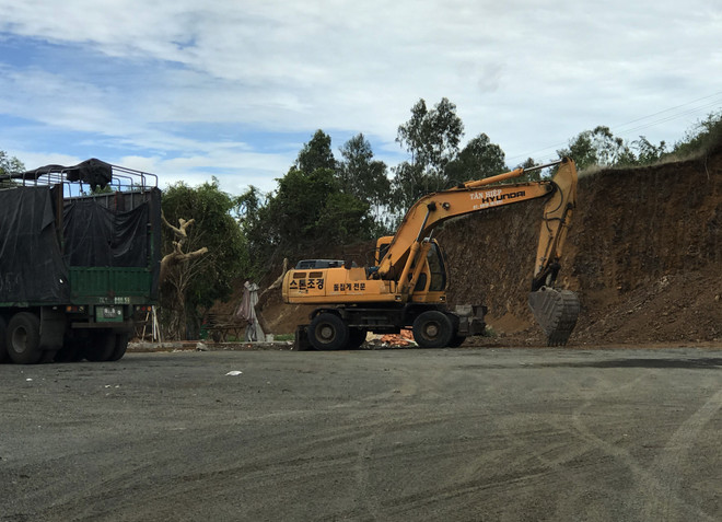 Doanh nghiệp san đồi trái phép, chính quyền Tuy Hòa tránh trách nhiệm ảnh 1