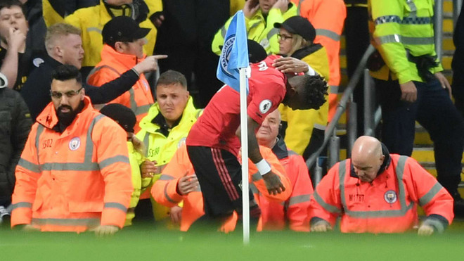 Manchester United khiến Manchester City ôm hận trên sân nhà ảnh 2