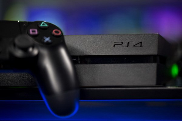 Sony: Chỉ 1% máy PS4 bị lỗi “ánh sáng xanh chết chóc” ảnh 1