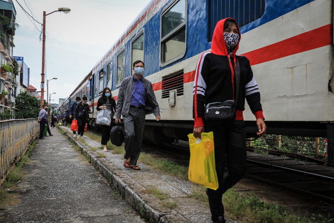 Cập nhật hoạt động vận tải hành khách trên cả nước khi thí điểm mở lại ảnh 2