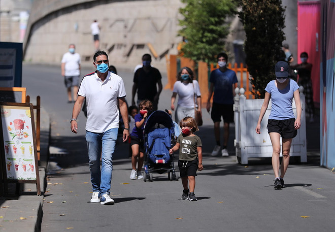 Một số trường học ở Mỹ chuyển sang giảng dạy trực tuyến hoàn toàn ảnh 3