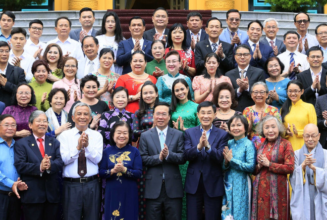 Chủ tịch nước Võ Văn Thưởng gặp mặt đại biểu Quỹ học bổng Vừ A Dính ảnh 1