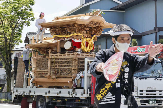 Lật xe diễu hành Danjiri ở Nhật Bản làm nhiều người bị thương ảnh 1