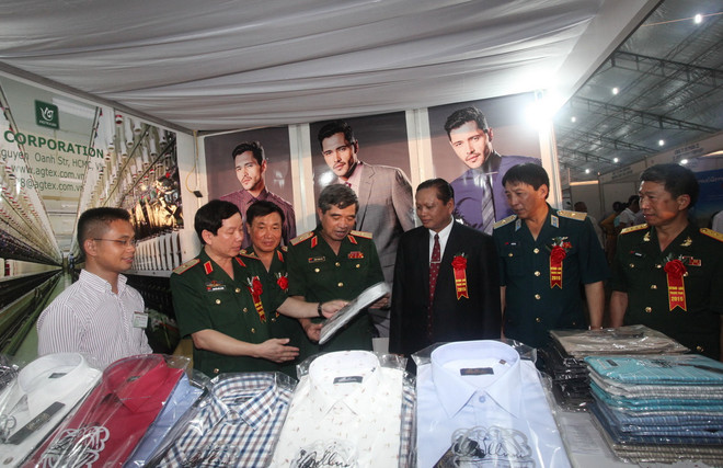 Hội chợ Thương mại Việt Nam-Lào: Tăng cường quan hệ hữu nghị ảnh 1