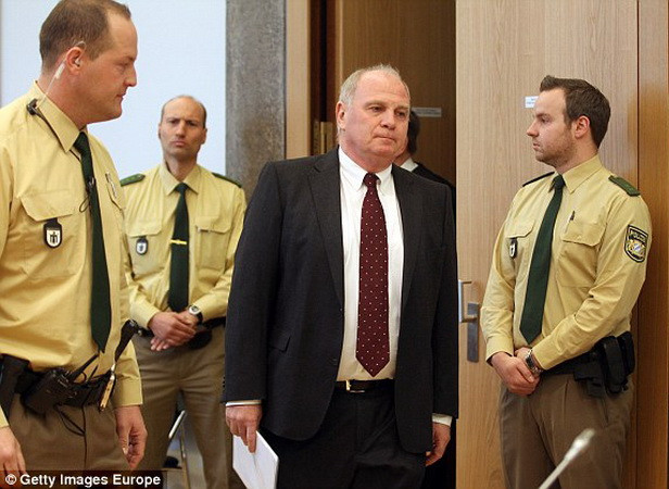 Chủ tịch CLB Bayern Munich đối mặt với án tù do trốn thuế ảnh 1